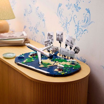 Lego Icons Travel Moments για 14+ Ετών 1.231τμχ