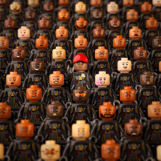 Lego Icons Over The Moon With Pharrell Williams για 18+ Ετών 966τμχ