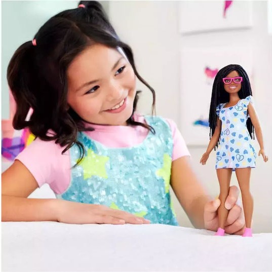 Barbie Κούκλα Fashionistas Down Syndrome Dark Skin για 3+ Ετών