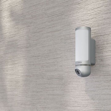 Bosch Eyes Outdoor Camera II IP Κάμερα Παρακολούθησης Wi-Fi Full HD 1080p Αδιάβροχη με Αμφίδρομη Επικοινωνία Ασημί