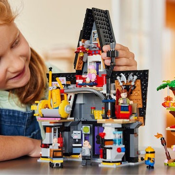 Lego Minions Gru's Family Mansion για 8+ Ετών 868τμχ