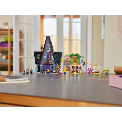 Lego Minions Gru's Family Mansion για 8+ Ετών 868τμχ