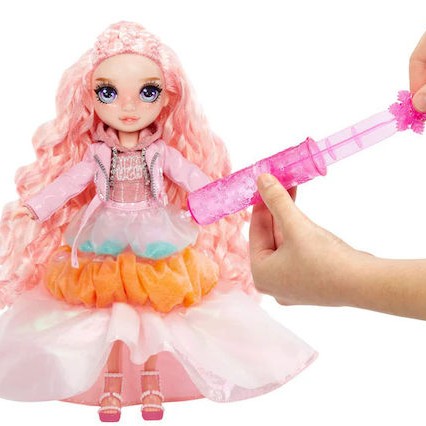 MGA Entertainment Winter Wonderland Doll- Bella (pink) Κούκλα Rainbow High για 4+ Ετών 22εκ.